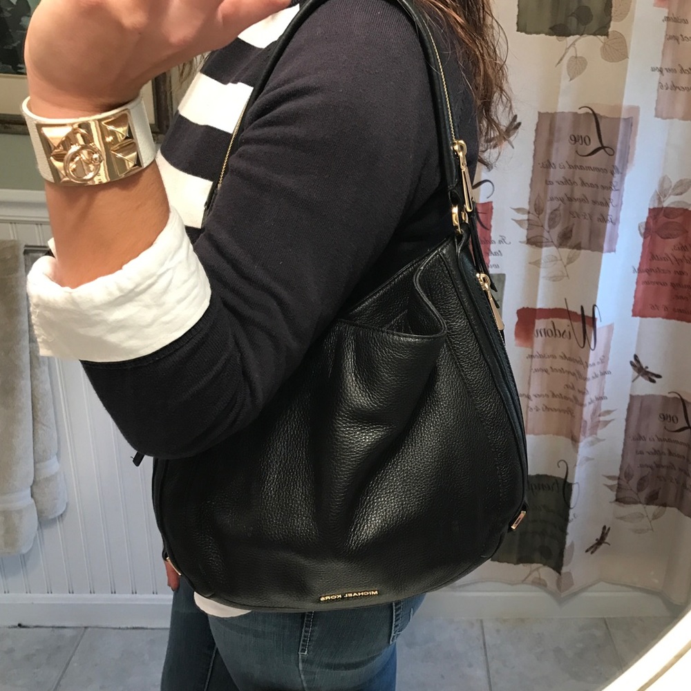 Michael Kors Medium Julia with tag & receipt